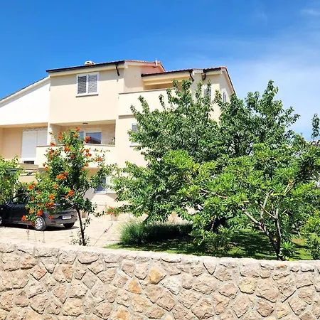 Pipo Lägenhet Krk Town